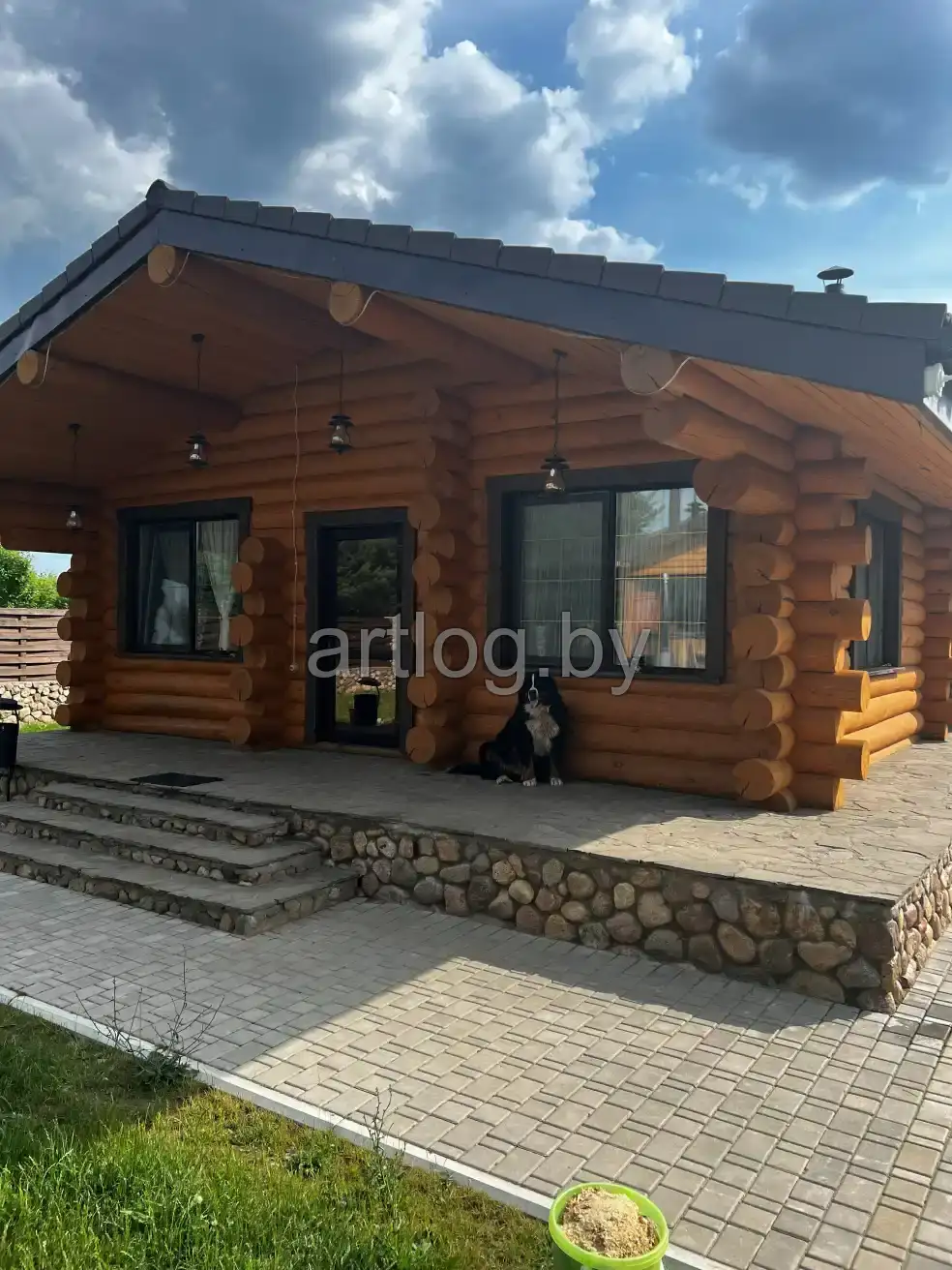 Бревенчатый дом